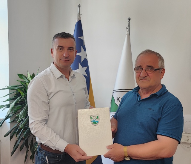 Gvardijan Franjevačkog samostana fra Ferdo Boban danas boravio u oproštajnoj posjeti  gradonačelniku Ćatiću