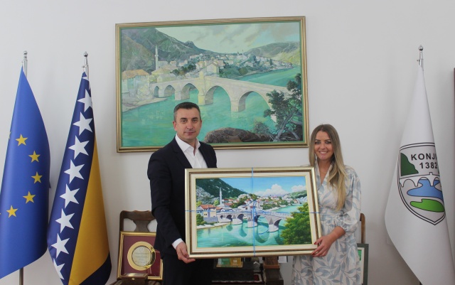 Predsjednica Opštine Tutin Selma Kučević sa delegacijom posjetila bratski Grad Konjic i izrazila solidarnost sa građanima Konjica koju su pogođeni poplavama