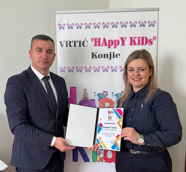 U povodu  10. godišnjice rada Vrtića Happy kids gradonačelnik Ćatić posjetio Vrtić i čestitajući jubilej, poželio mnogo sreće u budućem radu i djelovanju