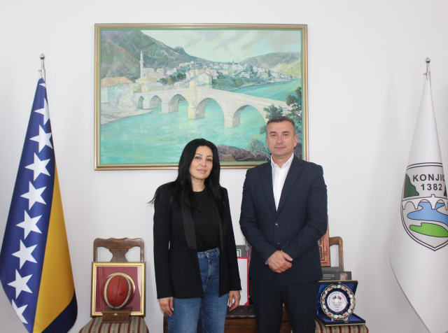 Ambasadorica Države Palestine u Bosni i Hercegovini Sylvia Abu Laban posjetila Konjic, gdje se sastala sa gradonačelnikom Osmanom Ćatićem &ndash; Iskazana zahvalnost za podr&scaron;ku