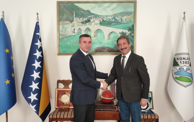 Hvala Gradu Konjicu i gradonačelniku Ćatiću na saradnji i pruženoj podr&scaron;ci narodu Palestine - poručio ambasador Palestine u Bosni i Hercegovini Rezeq Namoora tokom opro&scaron;tajne posjete Konjicu