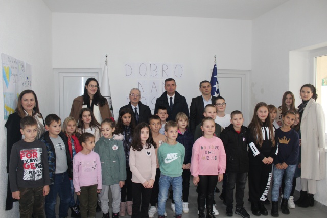 Poklon domovini i djeci kao njenoj budućnosti za Dan državnosti Bosne i Hercegovine-realizovani projekti čiji je cilj unaprijediti uslove za obrazovanje novih generacija